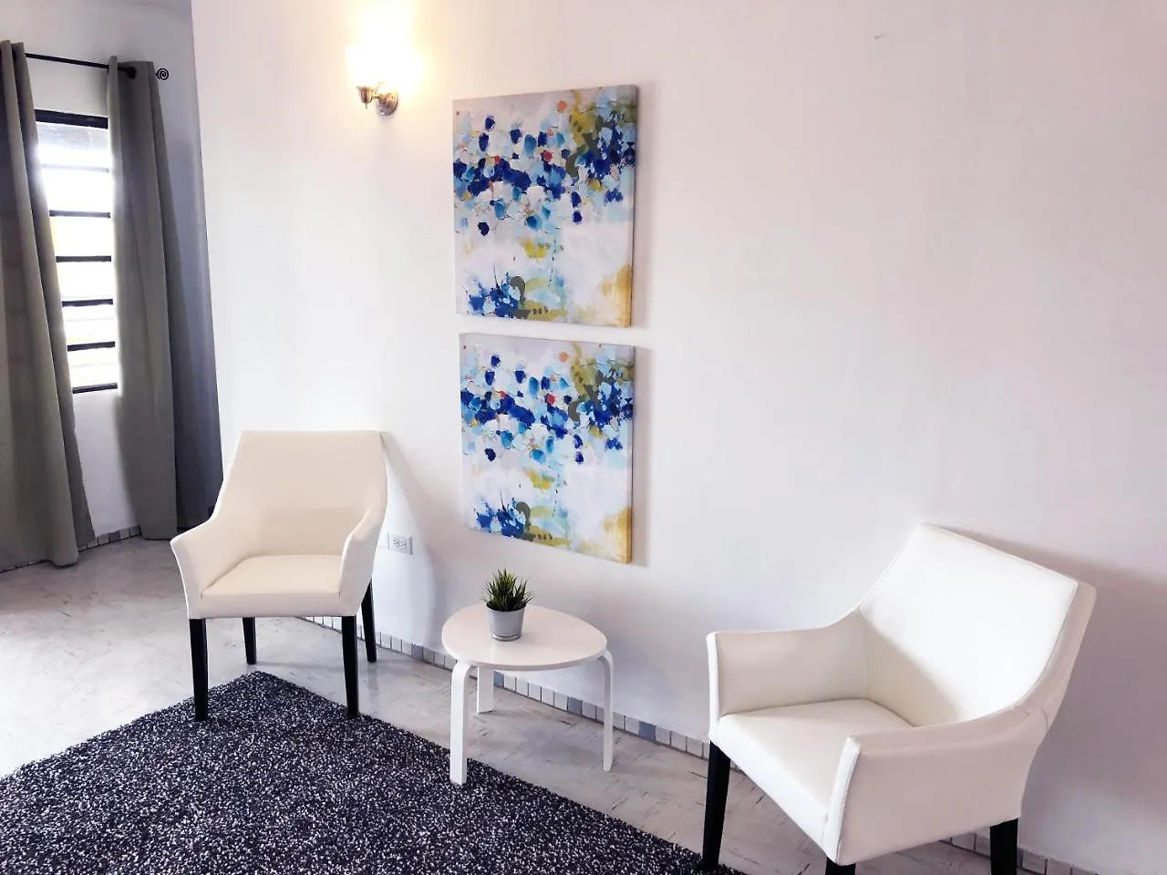 아파트 Aibonito Hotel 210