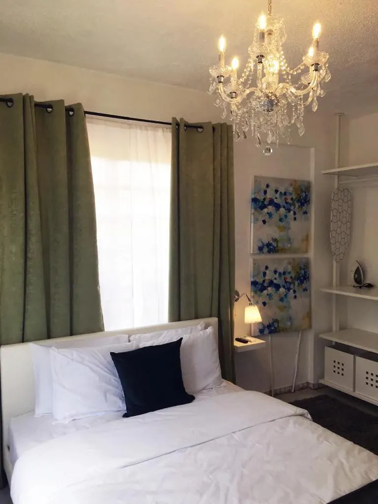아파트 Aibonito Hotel 210